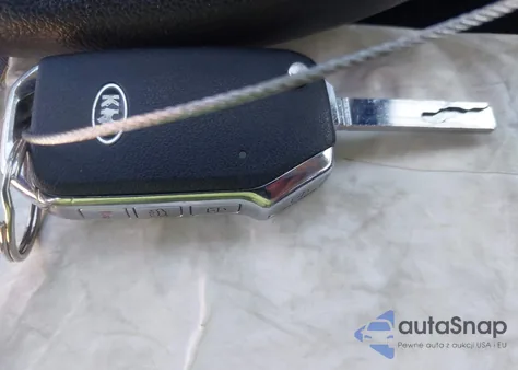 2021 Kia Forte Lxs z USA, uszkodzony, nr VIN 3KPF24AD7ME412992